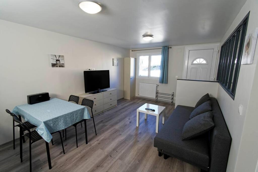 Ferienwohnung Mon Petit Coin Tranquille Coubron Exterior foto
